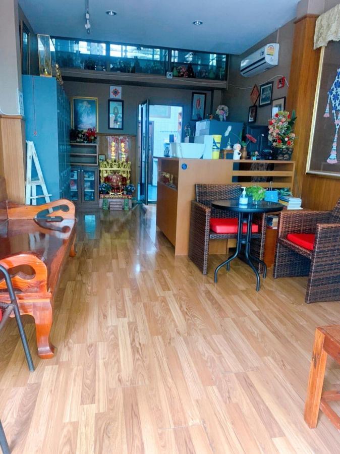 Ying Hostel Bangkok Luaran gambar